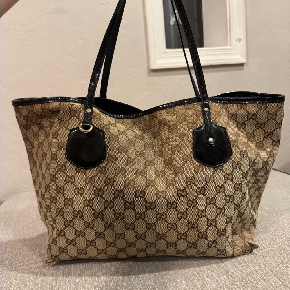 Gucci Jolie Black/Beige GG Canvas and Patent Leather Tote